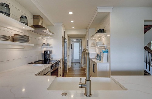 Sea Pines Villa | Spacious 3BR, 3.5BA villa in Sea Pines, Hilton Head Island, perfect for families.