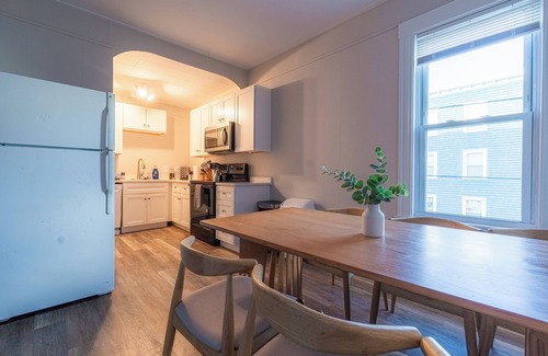 Salem Apartment | Spacious 3BR - Walk to Downtown Salem, Game Room!
