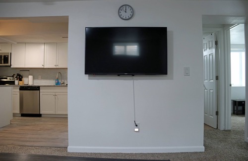 South Westminster Apartment | Spacious 3BR With Full Kitchen Near Denver/Boulder