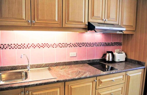 Na Kluea Apartment | Spacious 3rd floor studio at Baan Suan Lalana