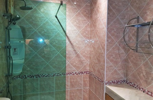 Na Kluea Apartment | Spacious 3rd floor studio at Baan Suan Lalana