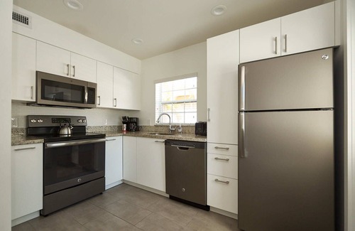 Lauderdale Beach Apartment | Spacious, 3rooms, beach: 0.2mile, F.Lauderdale