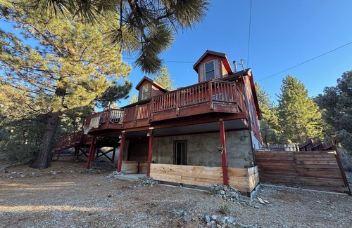 Pine Mountain Club House | Spacious 4-bedroom house with AC, WiFi in tranquil Pine Mountain Club