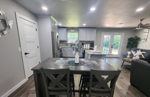 Del City House | Spacious 4-bdr house in charming Del City with AC, WiFi and 9 min of Tinker AFB