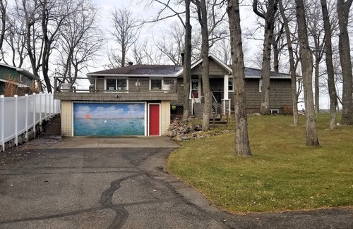 Detroit Lakes House | Spacious 4 Bed/3 Bath Lake Home On The Shore Of Big Detroit Lake