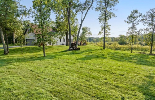 Breezy Point House | Spacious 4-Bed, 4-Bath 3.8 Acre Retreat On Pelican Lake!