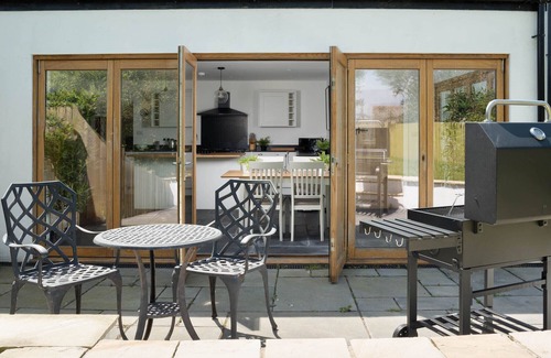 Newtown-in-St-Martin House | Spacious 4-Bed Cottage with Garden & Pet-Friendly