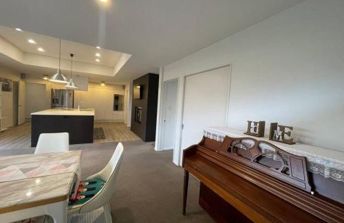 Halswell House | Spacious 4 Bed Family Home
