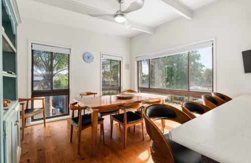 Capel Sound House | Spacious 4-Bed Home 5-min from the Beach