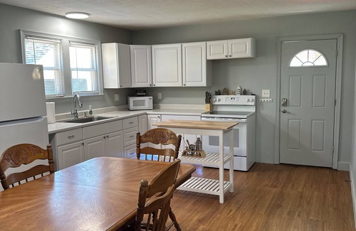 Willimantic House | Spacious 4-Bed Home Across from Eastern – Ideal for Families & Large Groups!