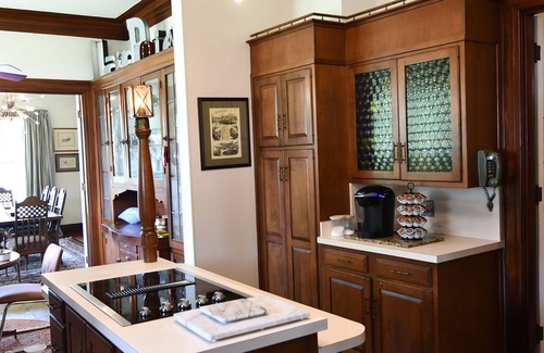 Lake Providence House | Spacious 4-bedroom house with WiFi and lake views in historic Lake Providence