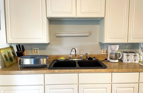 Saint Johns House | Spacious 4-bedroom Waterfront house in beautiful Russells Point with WiFi!