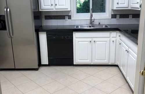 Stone Mountain House | Spacious 4-bedroom house in charming Stone Mountain with WiFi, AC