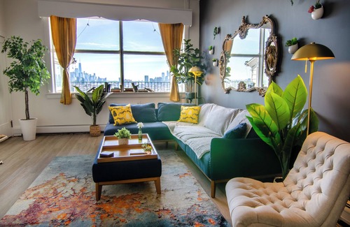 Weehawken Apartment | Spacious 4-bedroom apartment