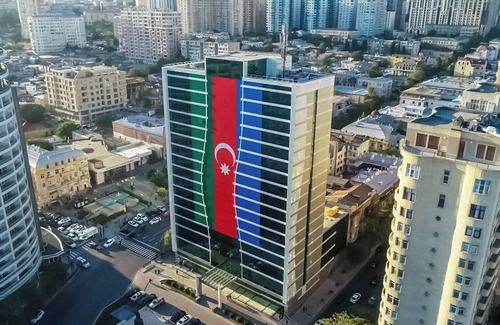 Yasamal Apartment | Spacious 4-bedroom apartment, Gateway to the City Centre