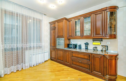 Baku Apartment | Spacious 4-bedroom apartment in center Baku with fitness room