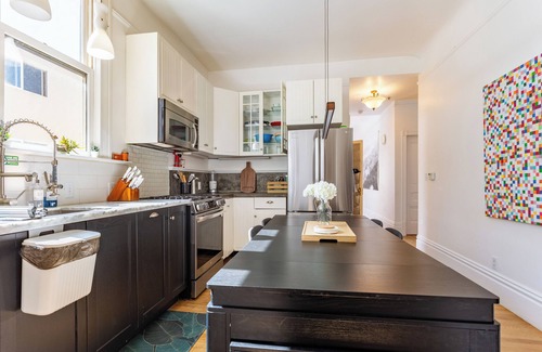 Downtown Berkeley Apartment | Spacious 4 bedroom Apt Walk 2 UC
