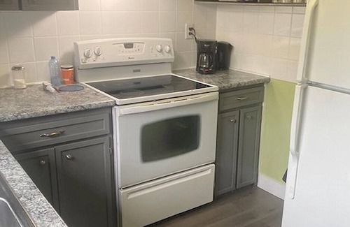 Thunder Bay Apartment | Spacious 4 bedroom apartment, fenced back yard, winter on property parking