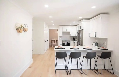 Matthews House | Spacious 4-Bedroom Cape Cod Style Home – Matthews, NC