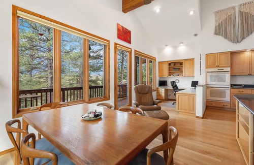 Durango House | Spacious 4 Bedroom · Epic Deck + Views