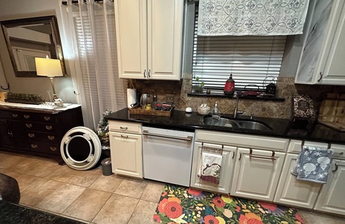 Forest Creek House | Spacious 4-bedroom house with AC, WiFi in serene Round Rock
