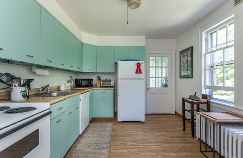 Washington Depot House | Spacious 4-bedroom house on riverfront; walk to delightful Washington, CT