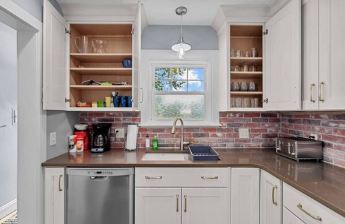 Ward Parkway House | Spacious 4 Bedroom Home Near Shops & Food | 52