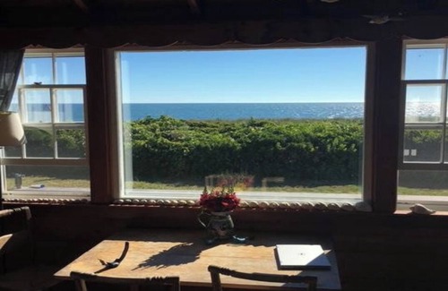 Wauwinet House | Spacious 4-bedroom house in Wauwinet on private beach!