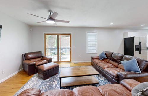 Worcester House | Spacious 4-bedroom house in charming Worcester with AC, WiFi