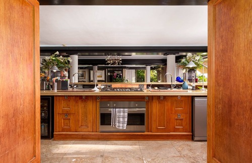 Hout Bay House | Spacious 4 bedroom house in beautiful Cape Town with ocean and mountain views