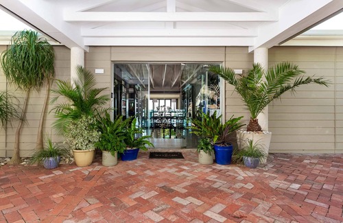 Hout Bay House | Spacious 4 bedroom house in beautiful Cape Town with ocean and mountain views