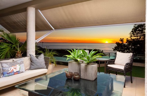 Hout Bay House | Spacious 4 bedroom house in beautiful Cape Town with ocean and mountain views