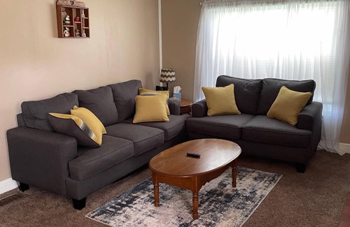 Beatrice House | Spacious 4 bedroom Home in Belvedere subdivision