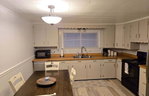 Wetmore House | Spacious 4-bedroom home in Munising with Hot Tub