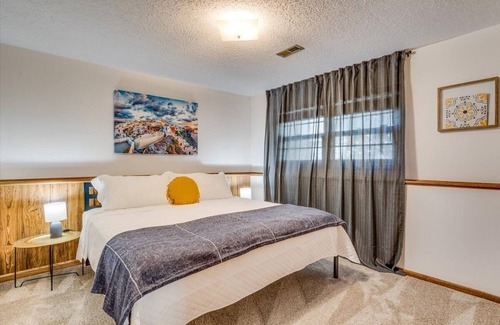 Wichita House | Spacious 4 Bedroom Home w/POOL In Safe Area!