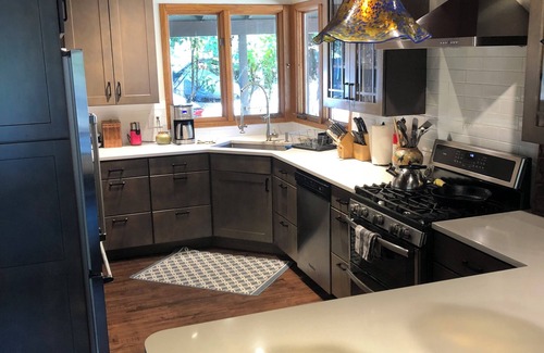 Enumclaw House | Spacious 4-bedroom house on the river in beautiful Greenwater.