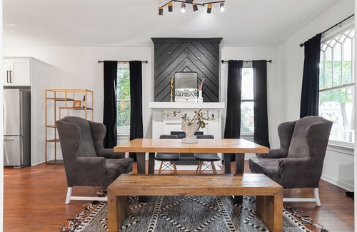 Mosby House | Spacious 4-bedroom house in charming Richmond with WiFi and AC