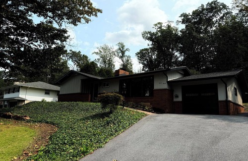 Ephrata House | Spacious 4-bedroom house in charming Ephrata