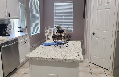 Barker House | Spacious 4-bedroom house in nice Houston area, game room and a studio