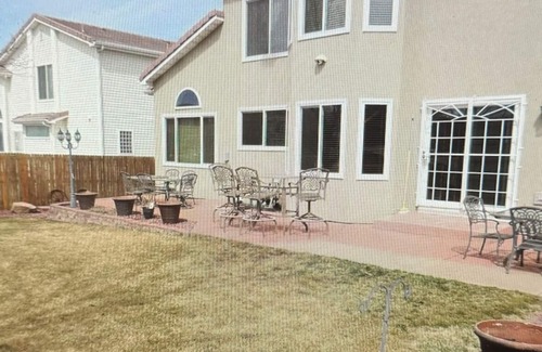 Green Valley Ranch House | Spacious 4-bedroom house with AC, WiFi in beautiful Denver