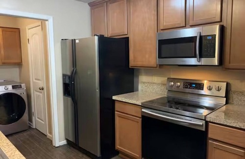 Lufkin House | Spacious 4-bedroom house with AC, fitness room in pleasant Lufkin