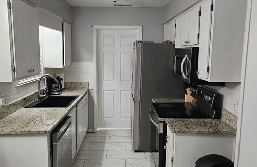 Rincon House | Spacious 4-bedroom house in tranquil Rincon with AC, WiFi