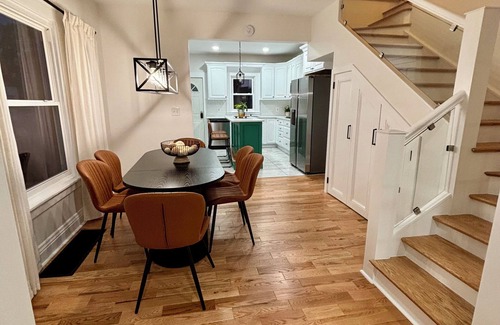 Utica House | Spacious 4-bedroom house in charming Utica with WiFi, AC