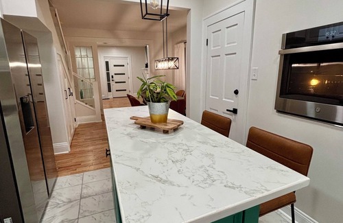 Utica House | Spacious 4-bedroom house in charming Utica with WiFi, AC