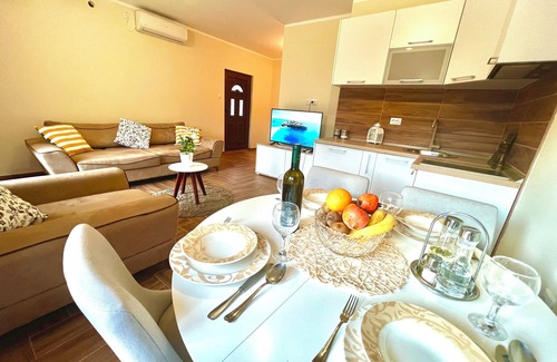 Herceg Novi Municipality House | Spacious 4-bedroom house with infinity pool for relaxing in lovely Herceg Novi