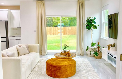 West Dallas House | Spacious 4-bedroom modern and lux home 5 minutes from downtown dallas