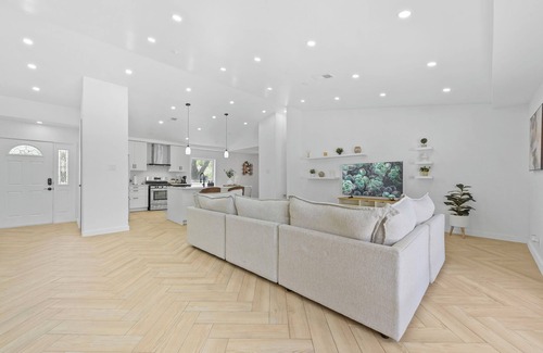 Northwest Dallas House | Spacious 4-bedroom Modern house in phenomenal Dallas