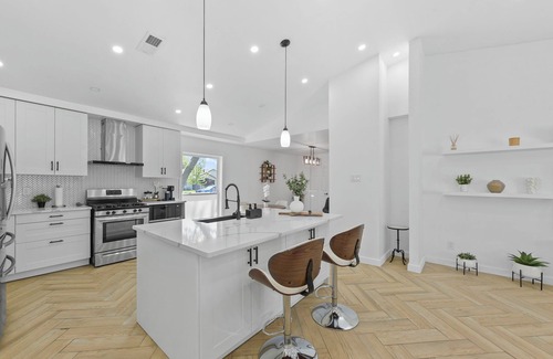 Northwest Dallas House | Spacious 4-bedroom Modern house in phenomenal Dallas