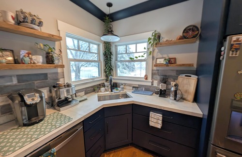 Schnitzelburg House | Spacious 4-bedroom new construction Derby Oasis on historic Eastern Parkway
