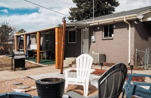 Lamar Heights Area House | Spacious 4-bedroom National Park themed house with fitness room, WiFi in Arvada